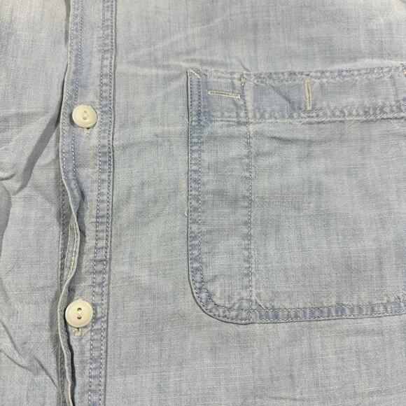 Gap Button Up Shirt Mens XL Light Blue Standard Fit Denim Long Sleeve‎ Pockets - Picture 2 of 9